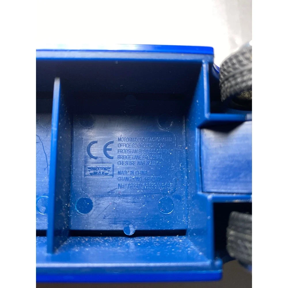 MotorMax Max Racing 05 Toy Hauler Trailer Blue Diecast Car Carrier Accessory